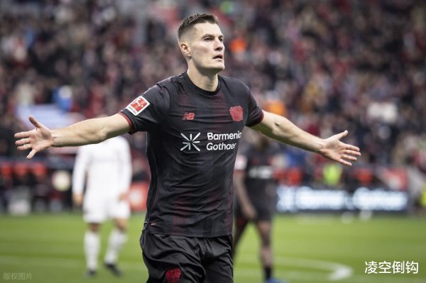 升利配 6-0, 滕哈赫前东家踢疯, 希克梅开二度, 19岁新星梅开二度